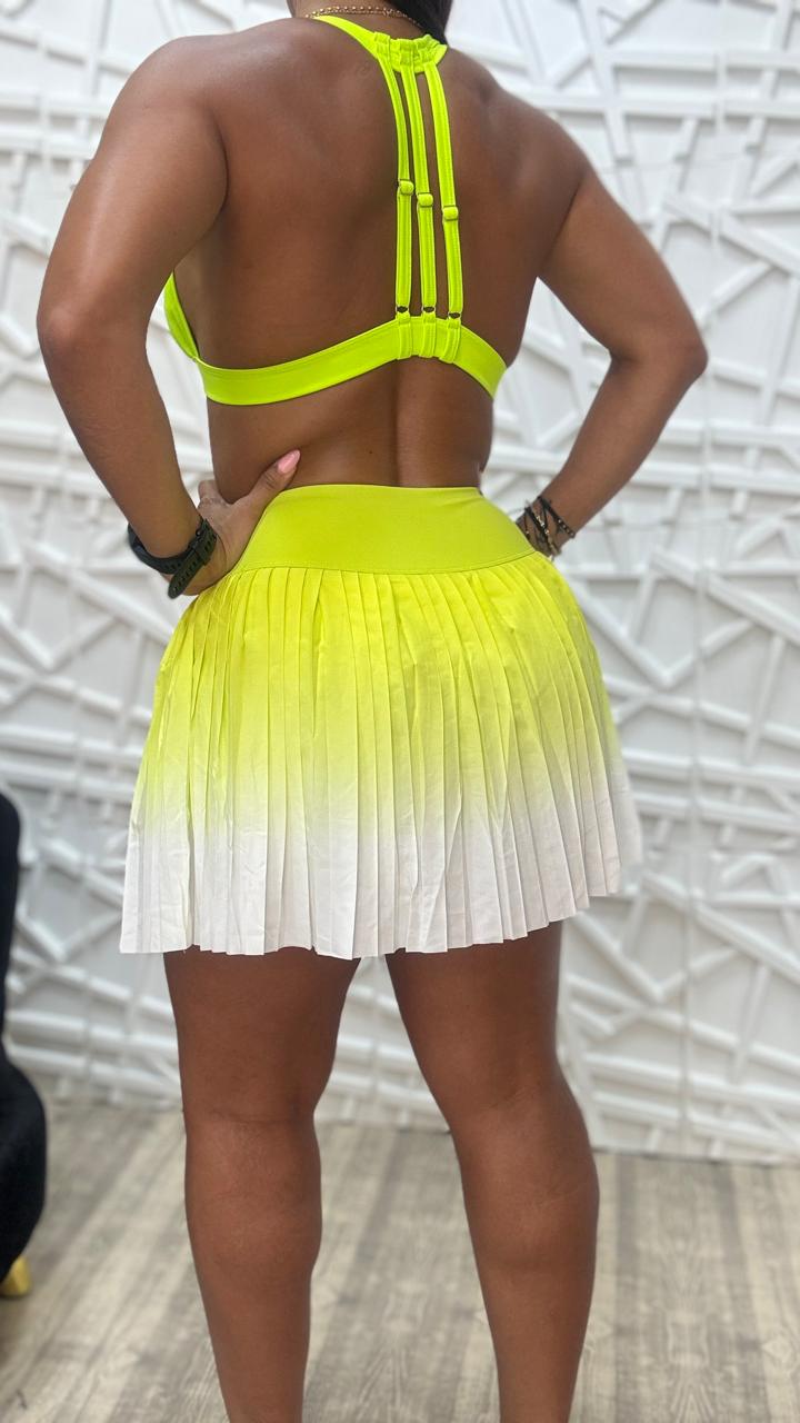 FALDA SHORT PLIEGUES