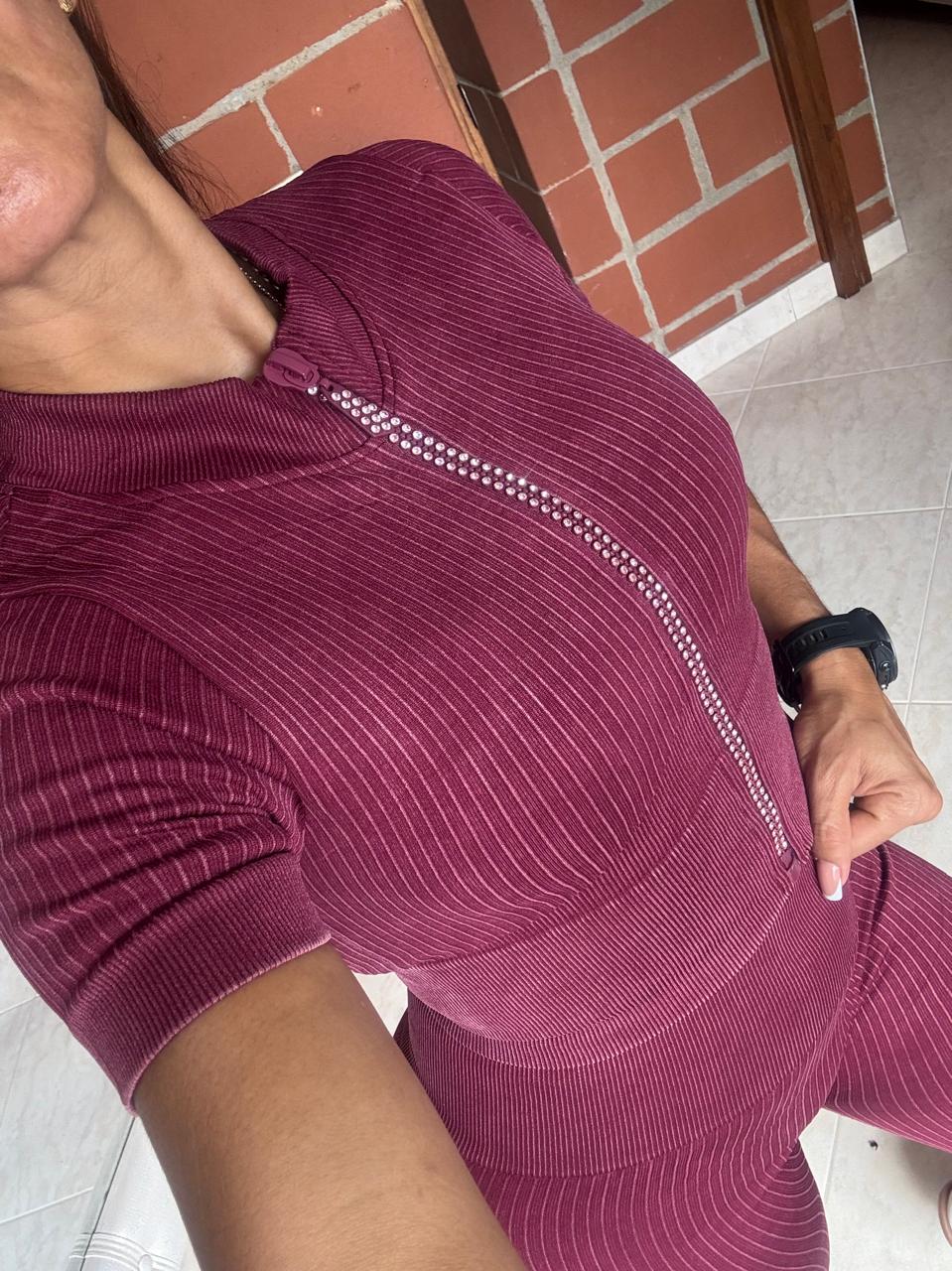 SET LEGGINS CAMISETA CREMALLERA