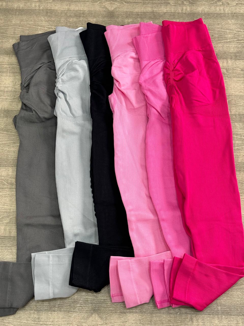 LEGGINS CON REALCE