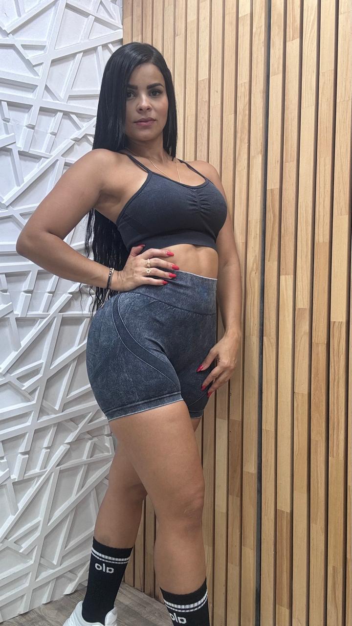 SET SHORT Y TOP CON ALMOHADILLA 6065