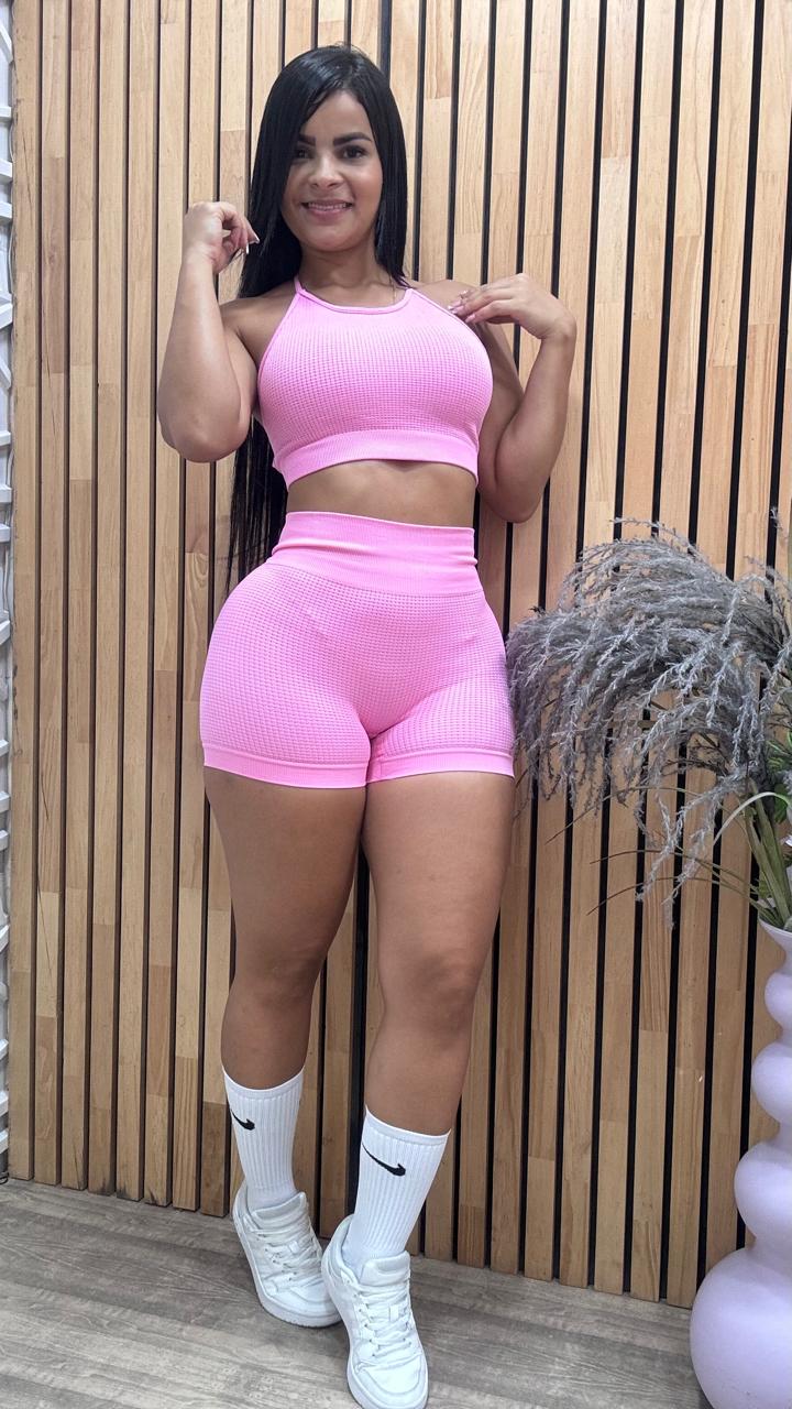 SET SHORT Y TOP CON REALCE