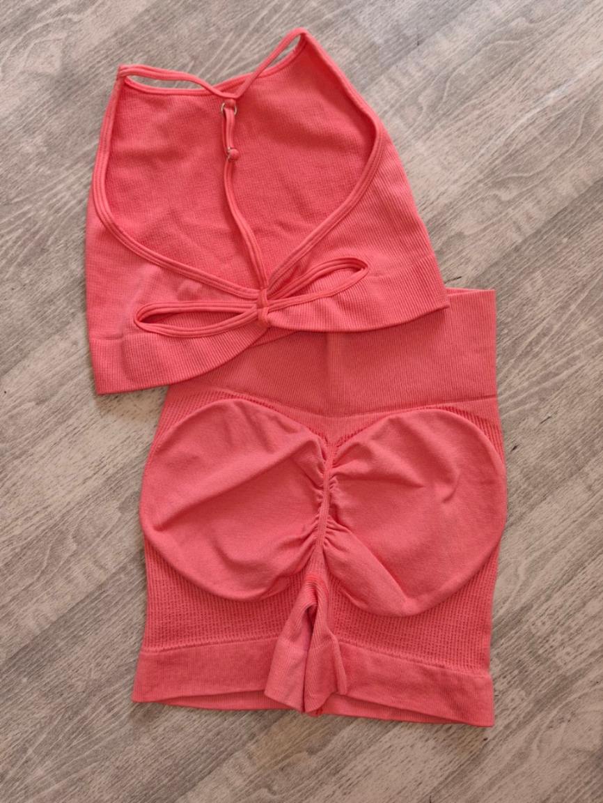 SET SHORT Y TOP CON REALCE