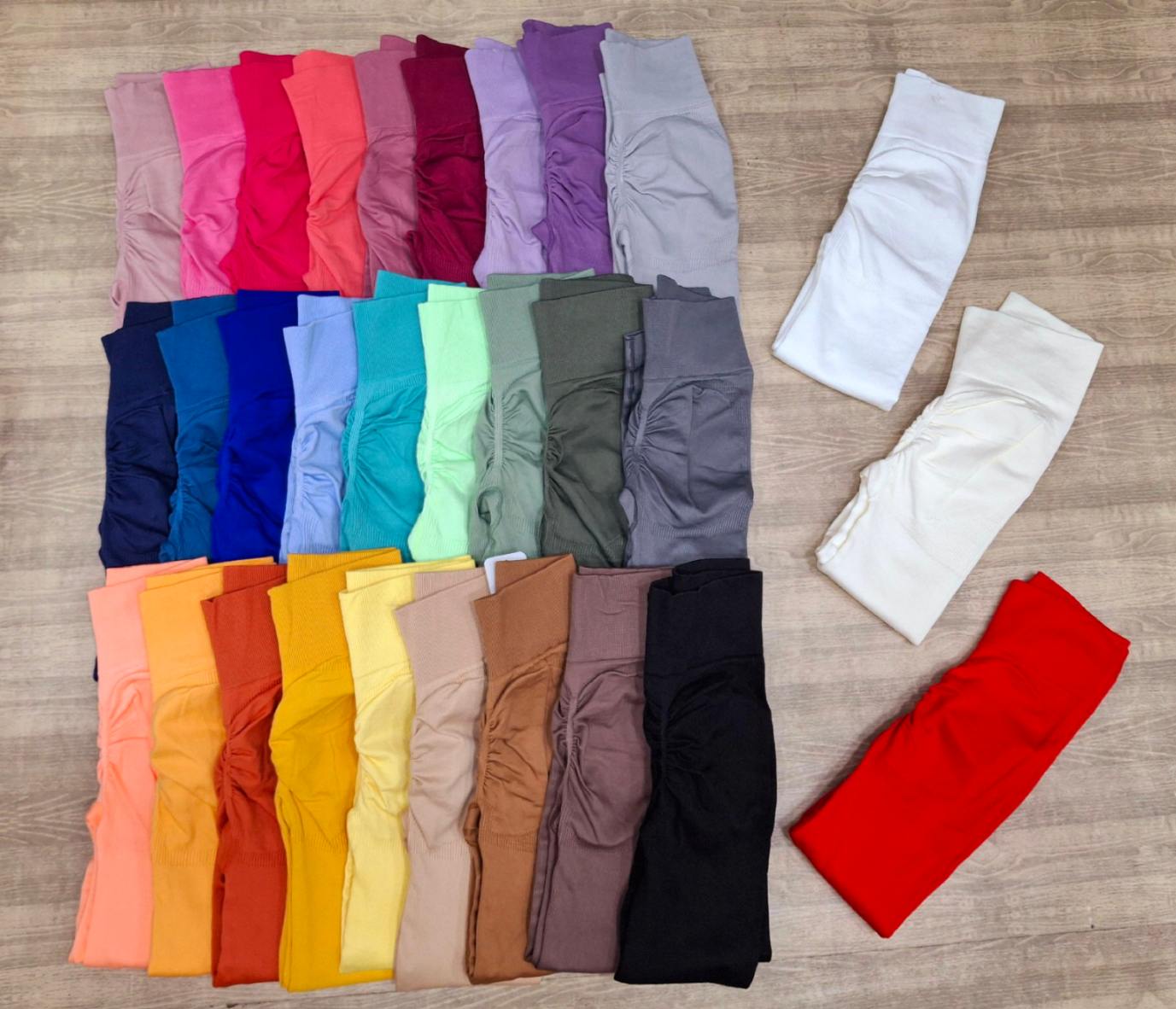 LEGGINS CON REALCE