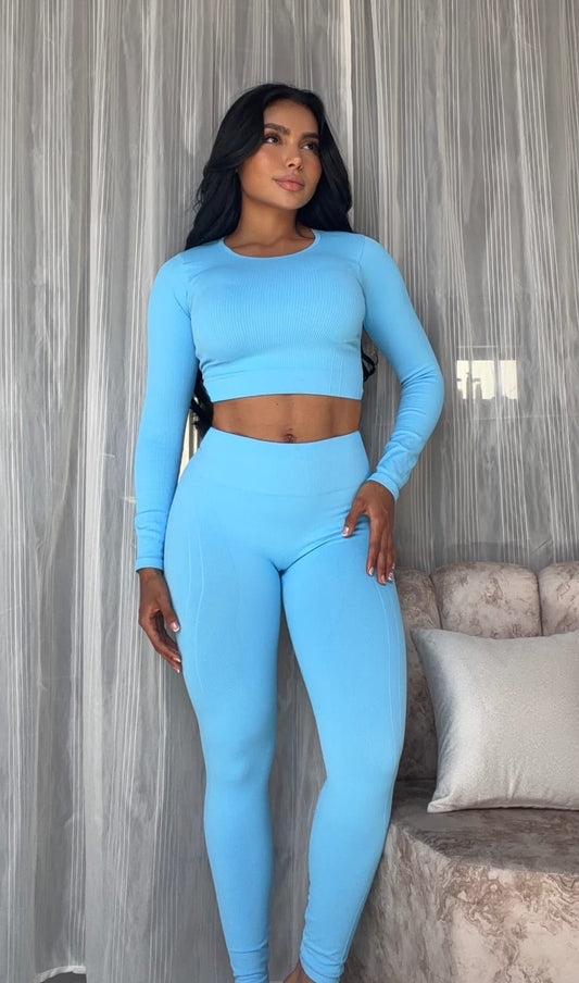 SET DE LEGGINS SIN REALCE Y BUSO EN TELA PREMIUM REF 4051