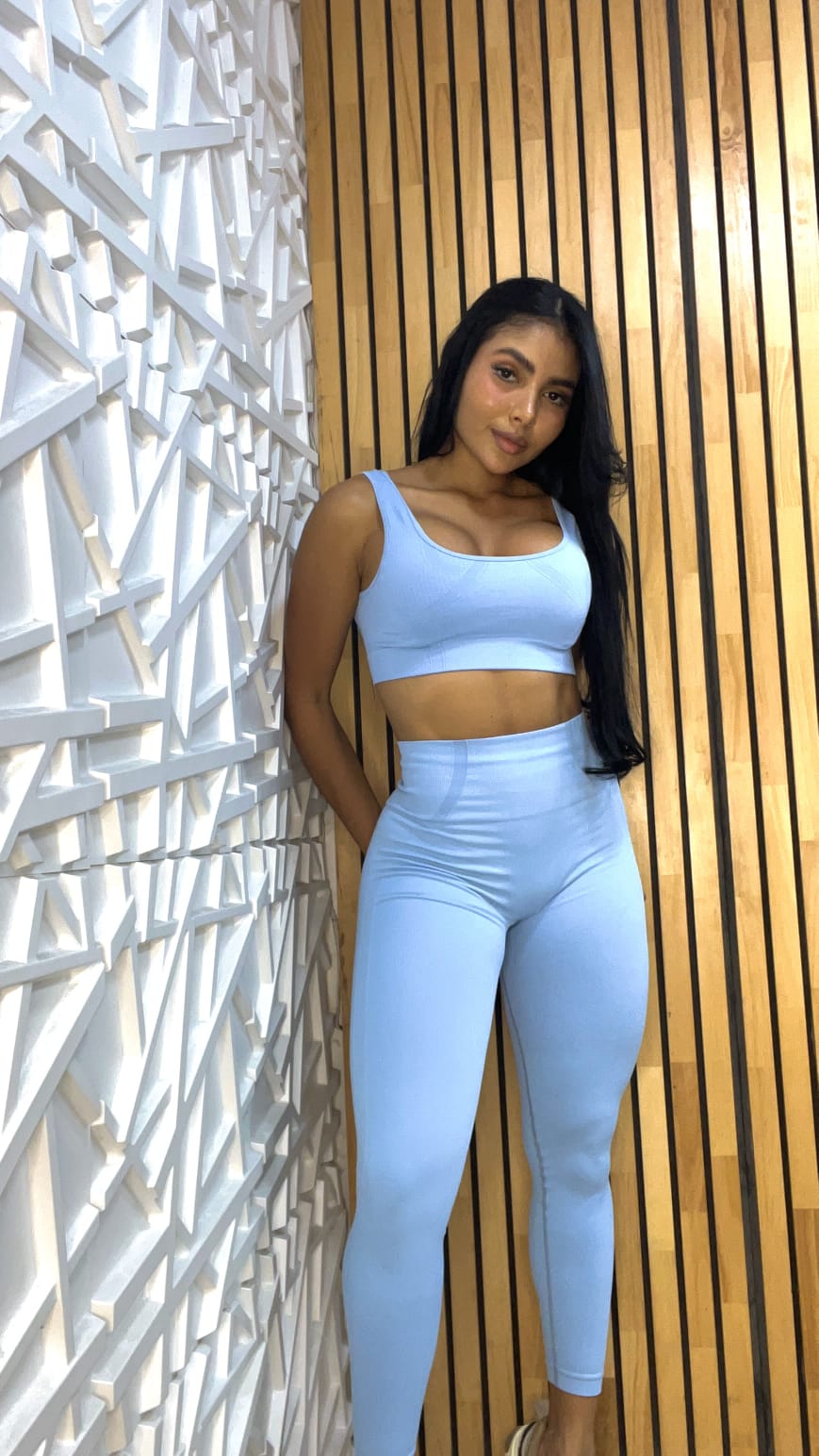 SET DE LEGGINS SIN REALCE Y TOP EN TELA PREMIUM REF 4054