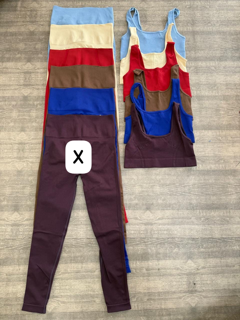 SET DE LEGGINS SIN REALCE Y TOP EN TELA PREMIUM REF 4054