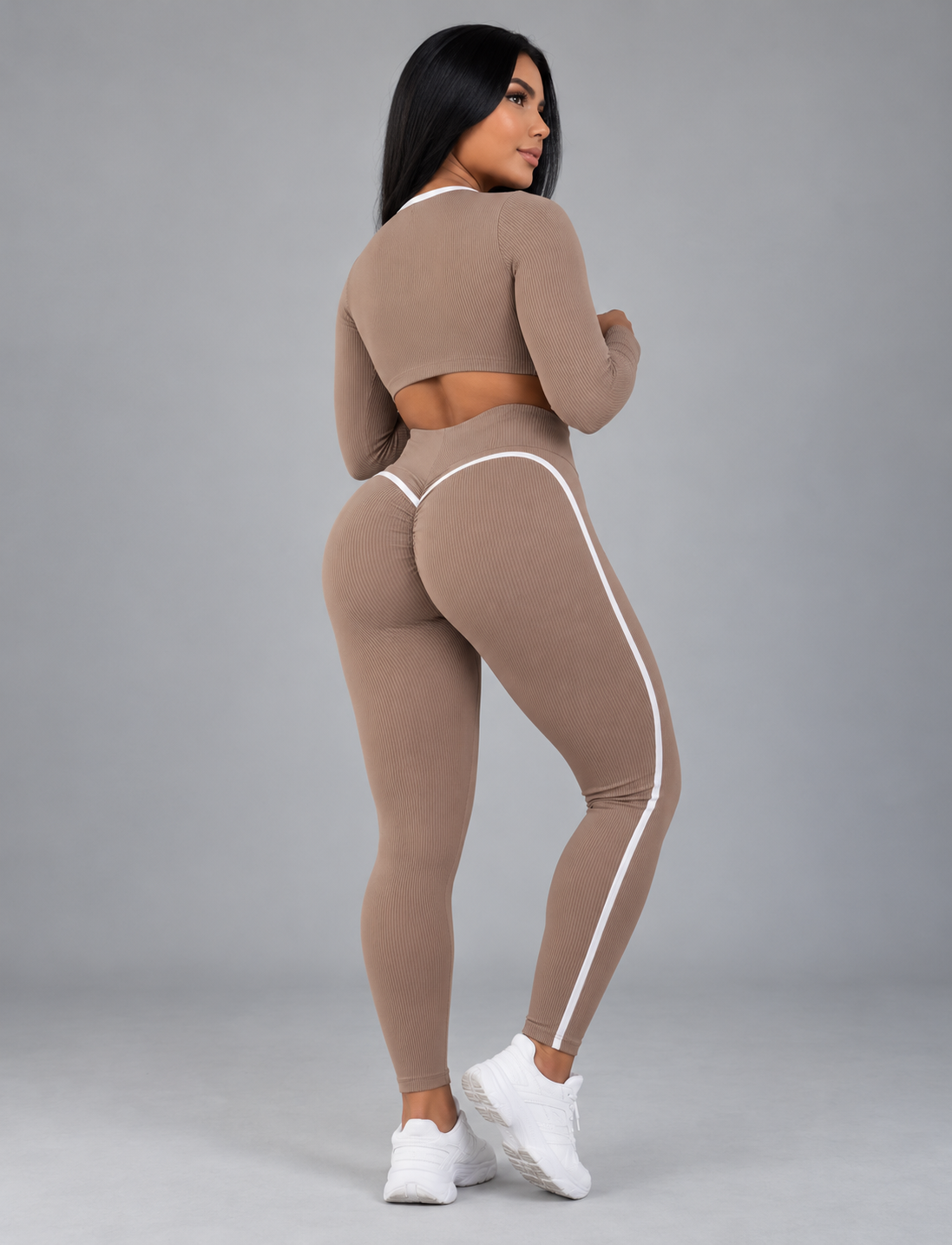 SET DE LEGGINS CON REALCE Y BUZO CON SESGO  Ref. Leggins 600  Ref. Buzo 3068