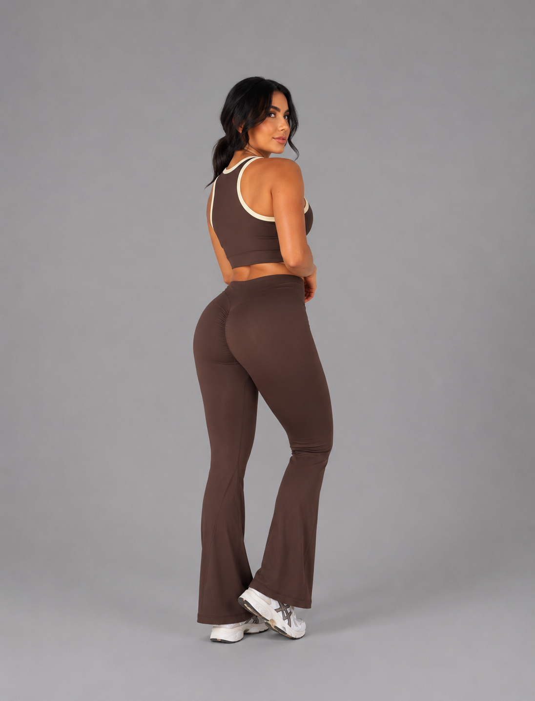 SET LEGGINS DOBLE REALCE BOTA CAMPANA Y CAMISILLA CON SESGO  Ref. Camisilla 2030 – Leggins 1046
