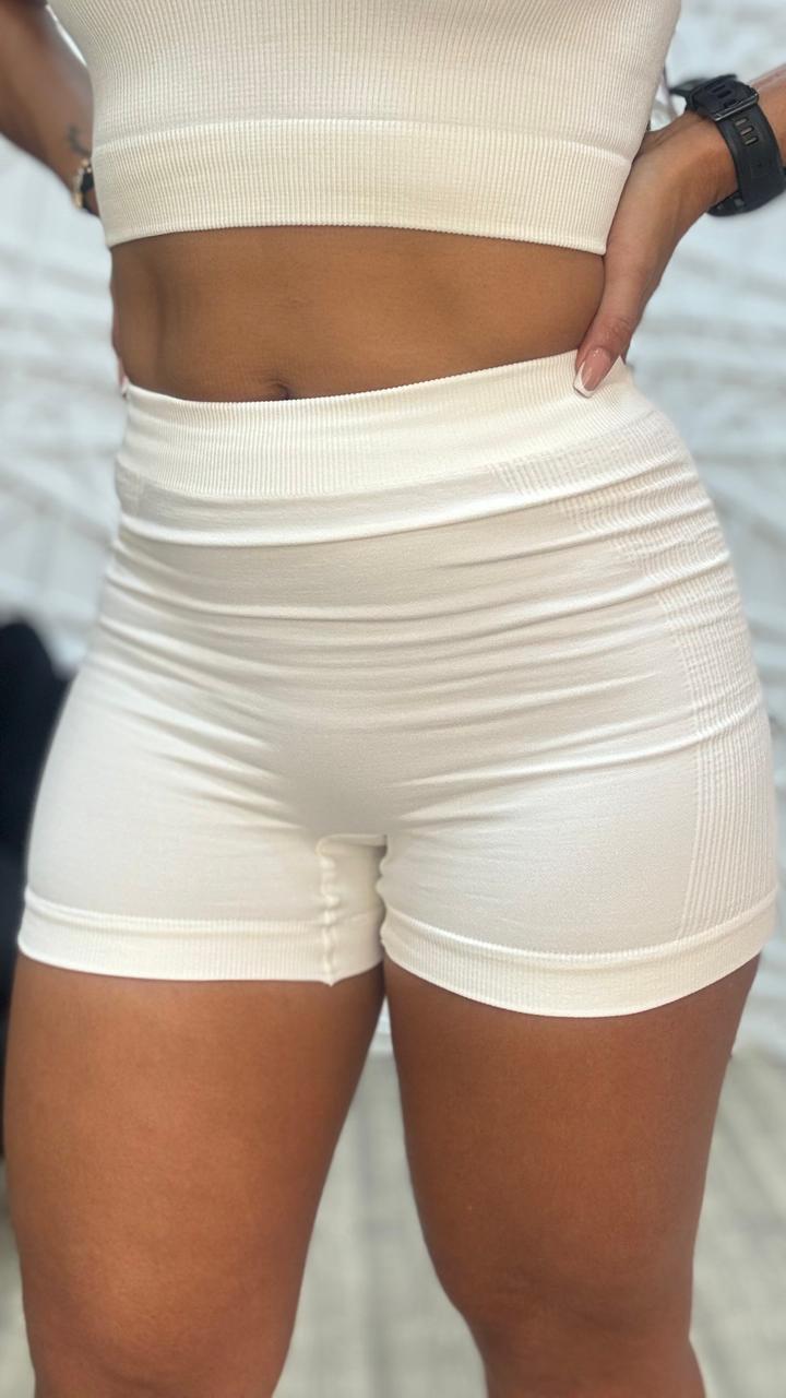 SHORT CON PUSH PRETINA ANGOSTA