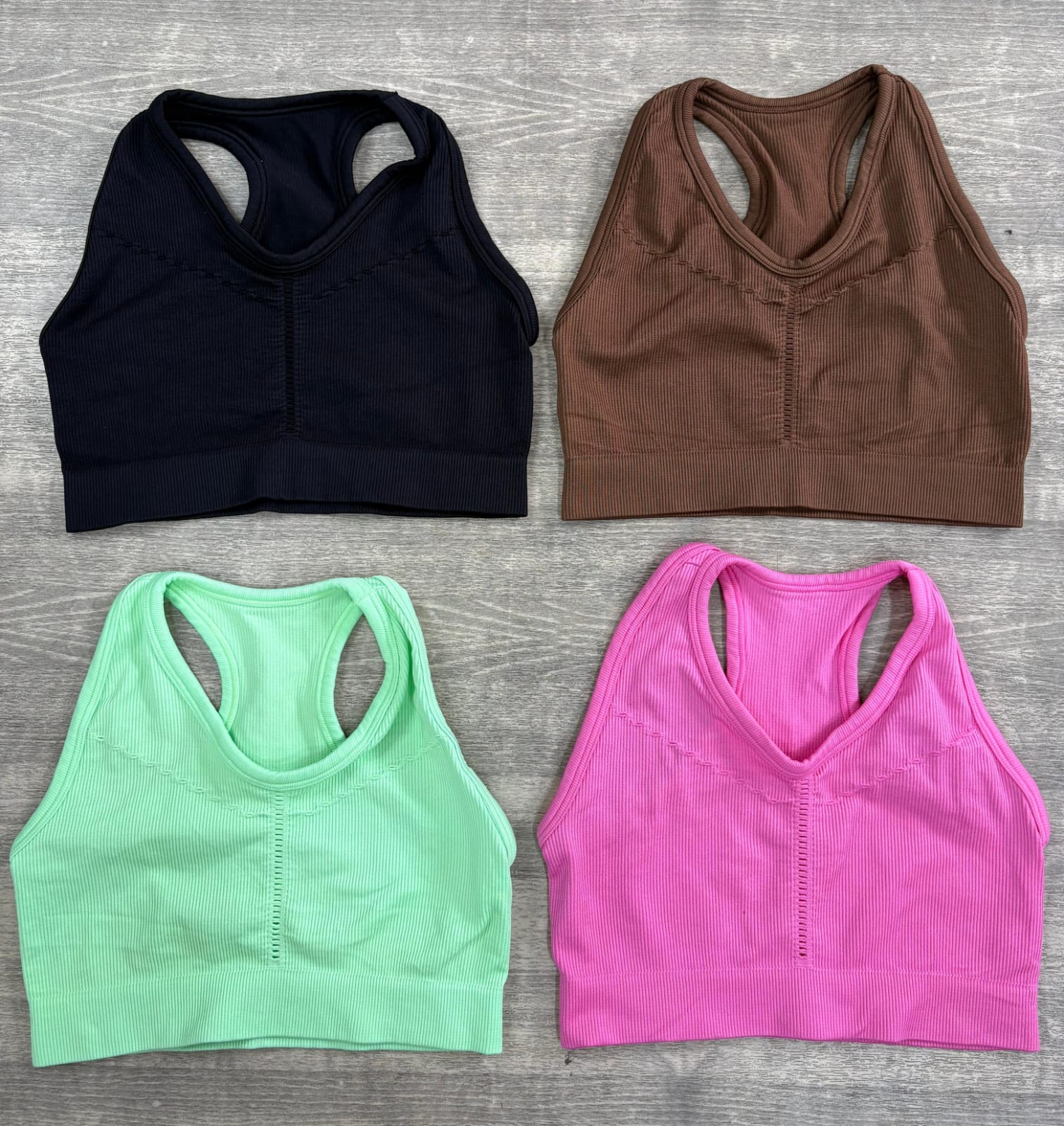 TOP CON BUCOS  Ref. 3055