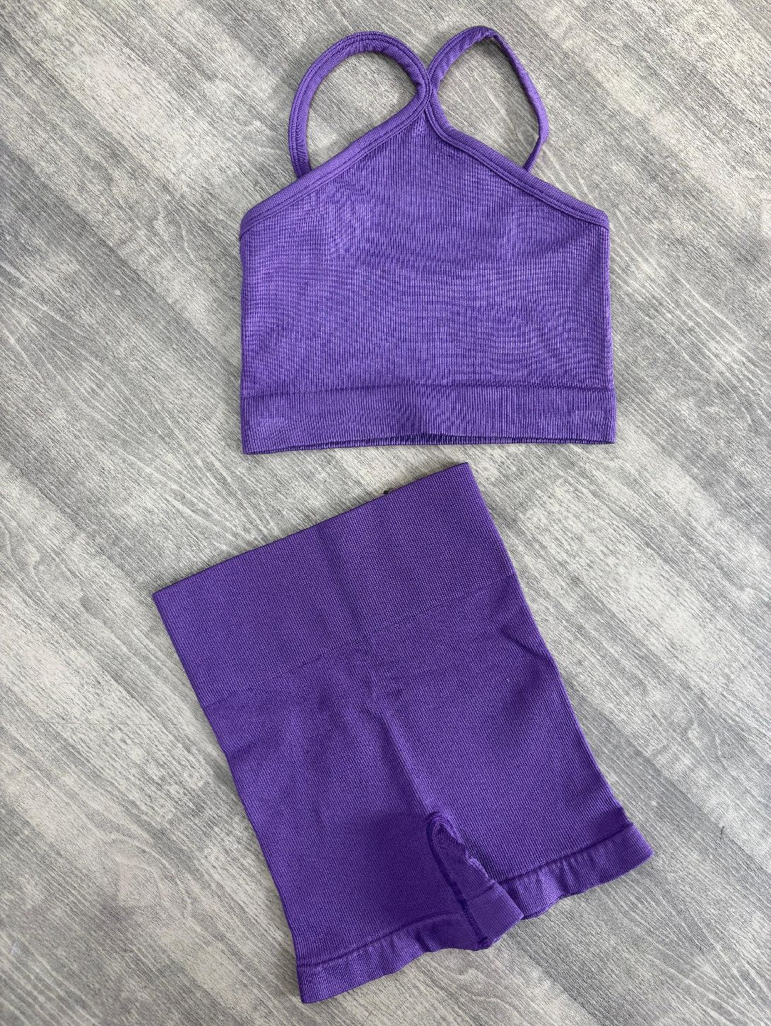 SET DE SHORT SIN REALCE Y TOP NAC