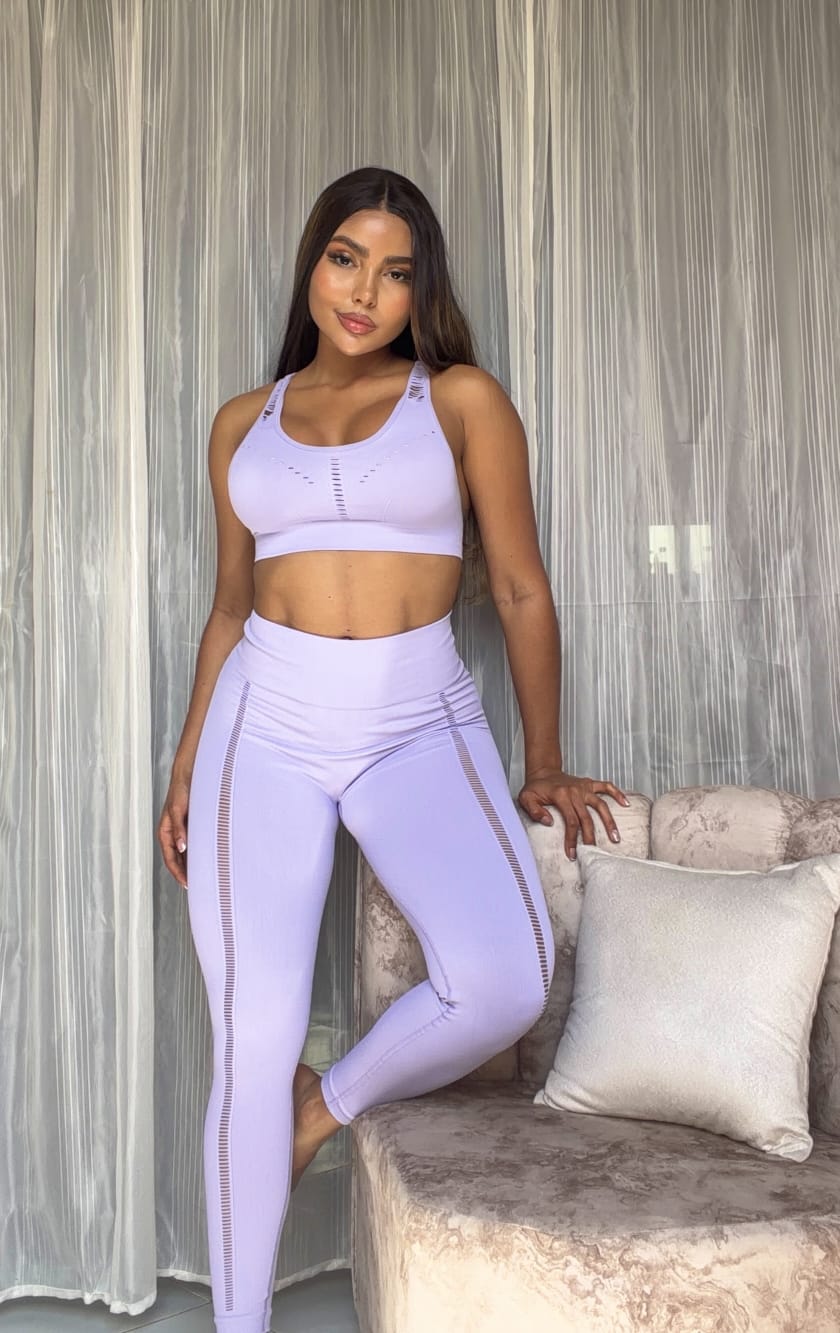 SET LEGGINS SIN REALCE Y TOP LASER  Ref. 4050