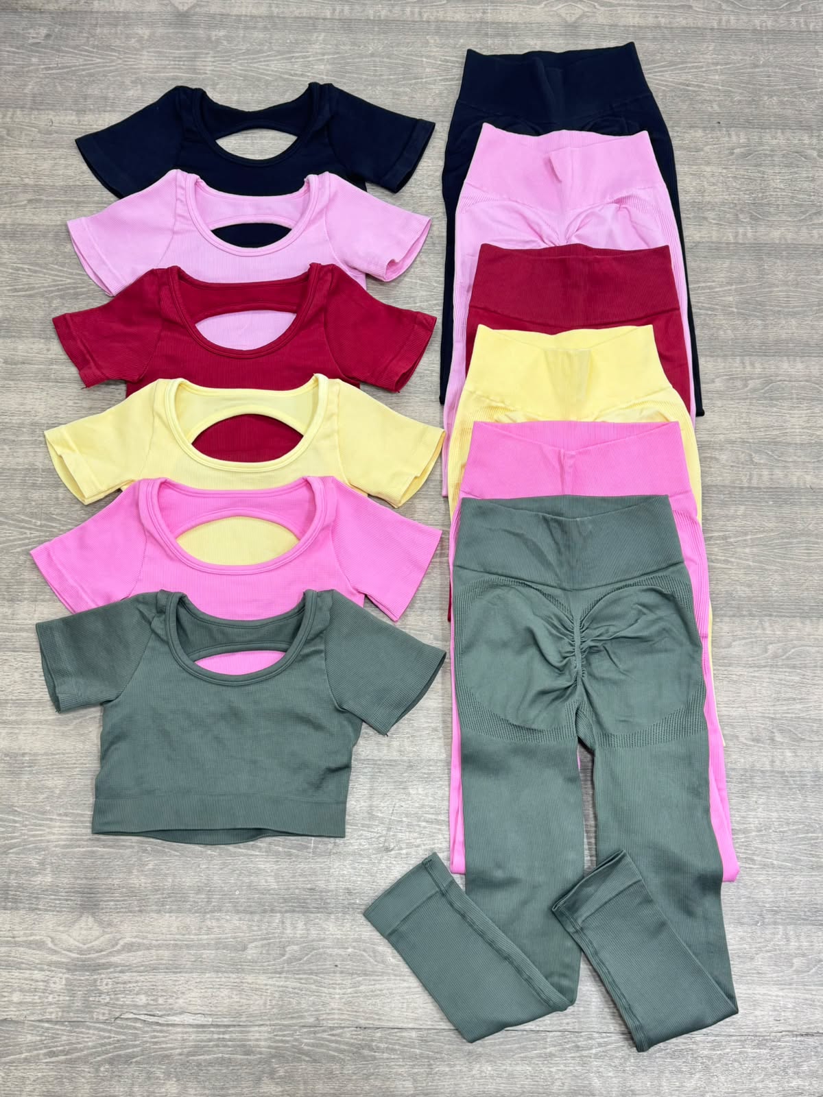 SET DE LEGGINS CON REALCE Y CAMISA NAC