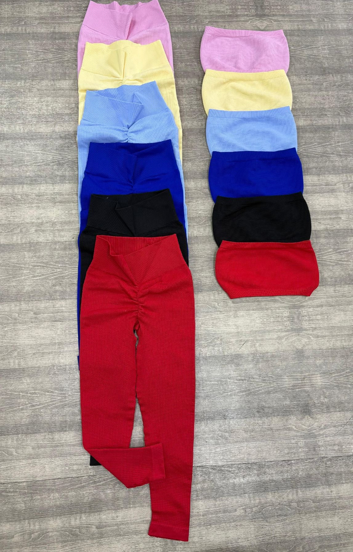 SET DE LEGGINS DOBLE PUSH Y STRAPLE EN TELA GALLETA NAC
