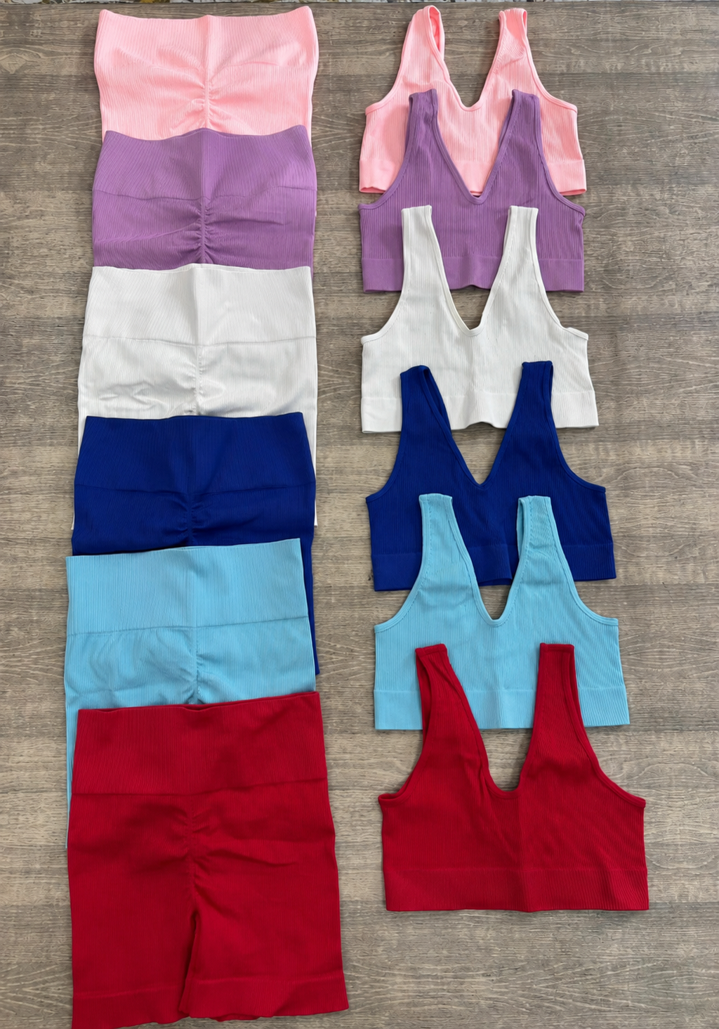 SET SHORT CON MINI REALCE Y TOP ALBANIA  Ref. 445